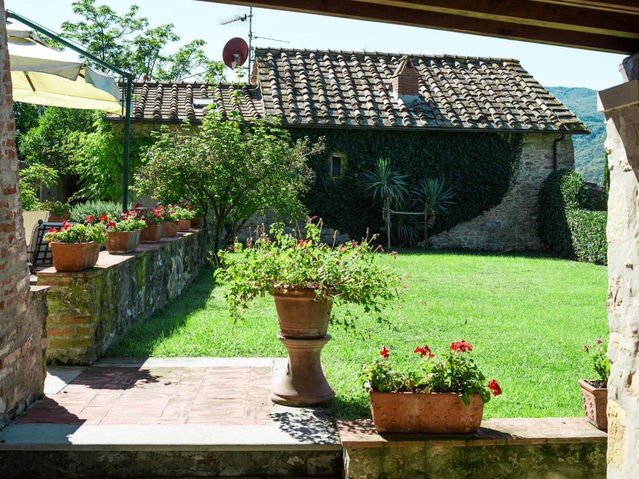 Villa Eleonora Ampinana Екстер'єр фото