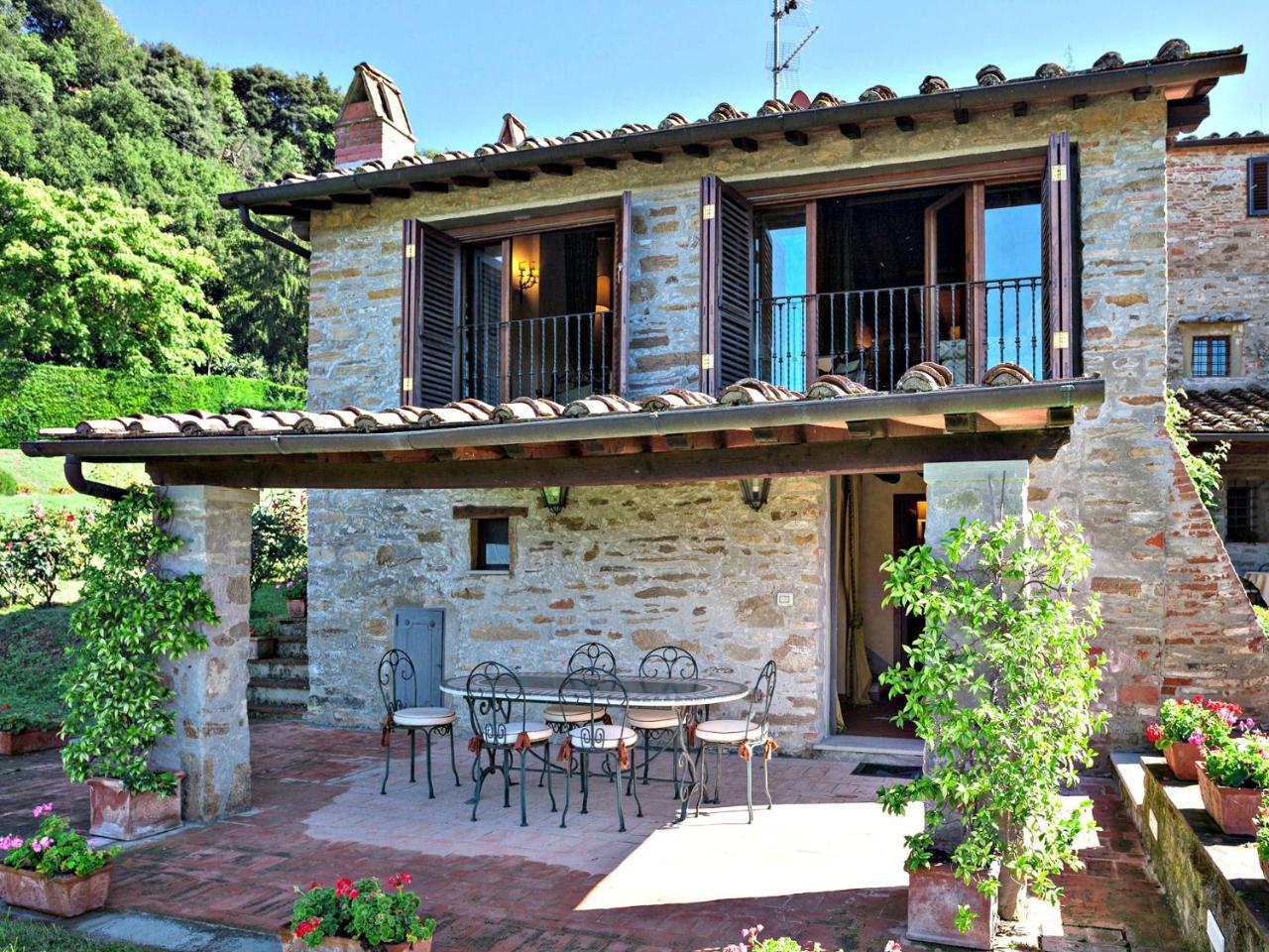 Villa Eleonora Ampinana Екстер'єр фото
