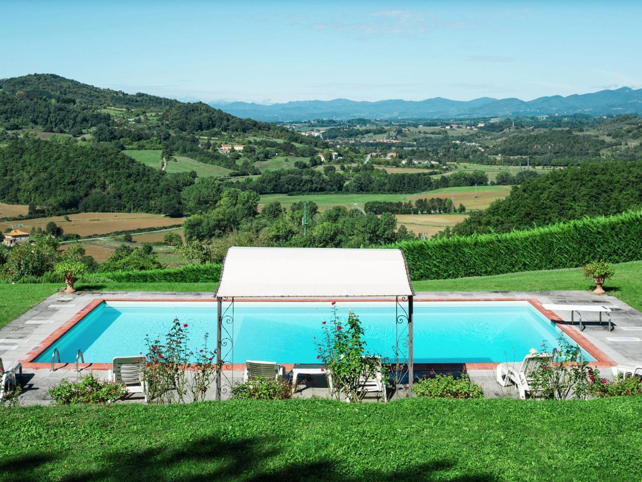 Villa Eleonora Ampinana Екстер'єр фото